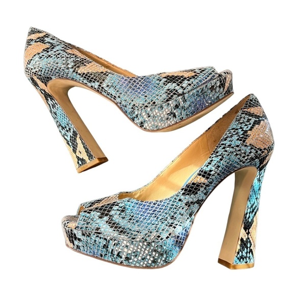 Gianni Bini sz 7.5 blue & cream snake embossed leather platform peep toe heels - Picture 7 of 16